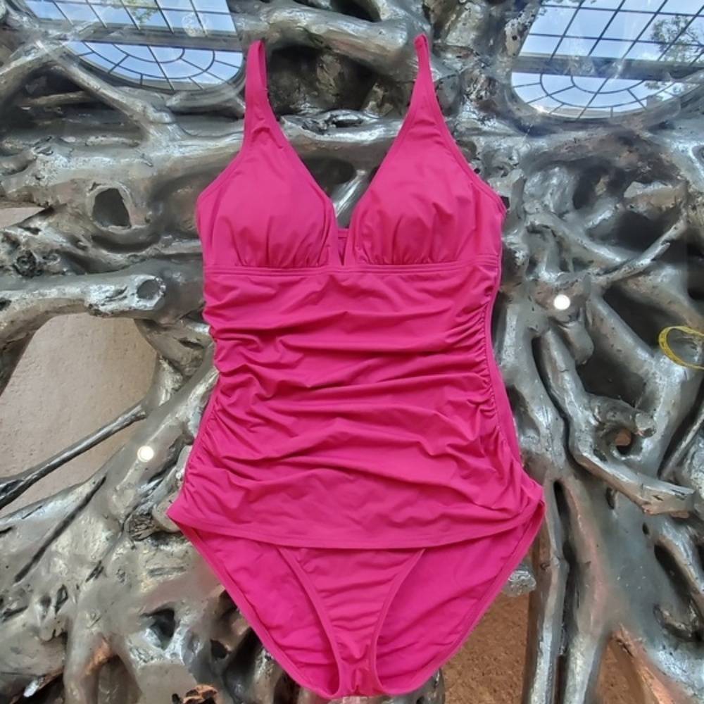 Tommy Bahama Pearl Hot Pink One Piece - Size 10